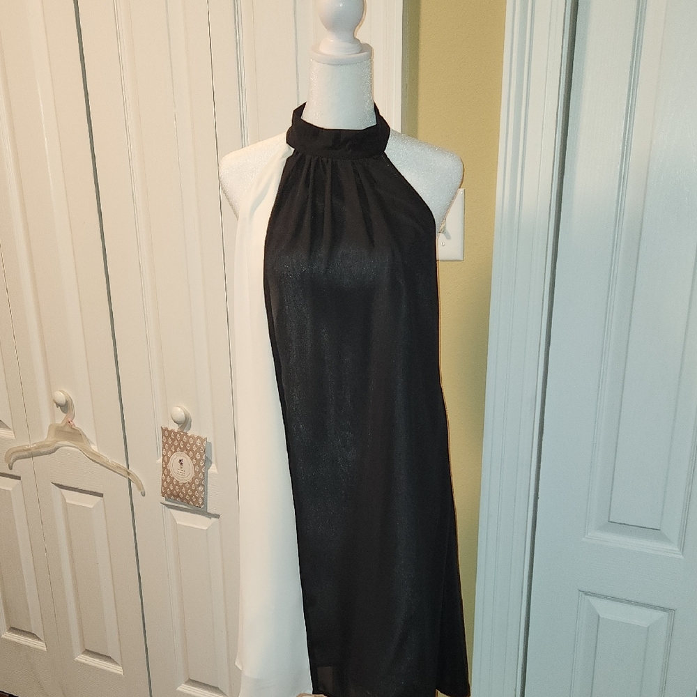 VENUS Black and White Strapless Dress